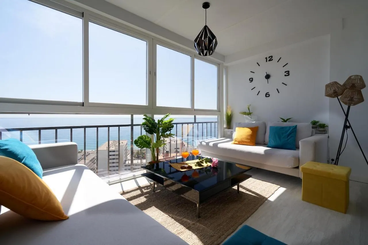 Luxy Beach Apartment Τορρεμολίνος 0*,  Ισπανία